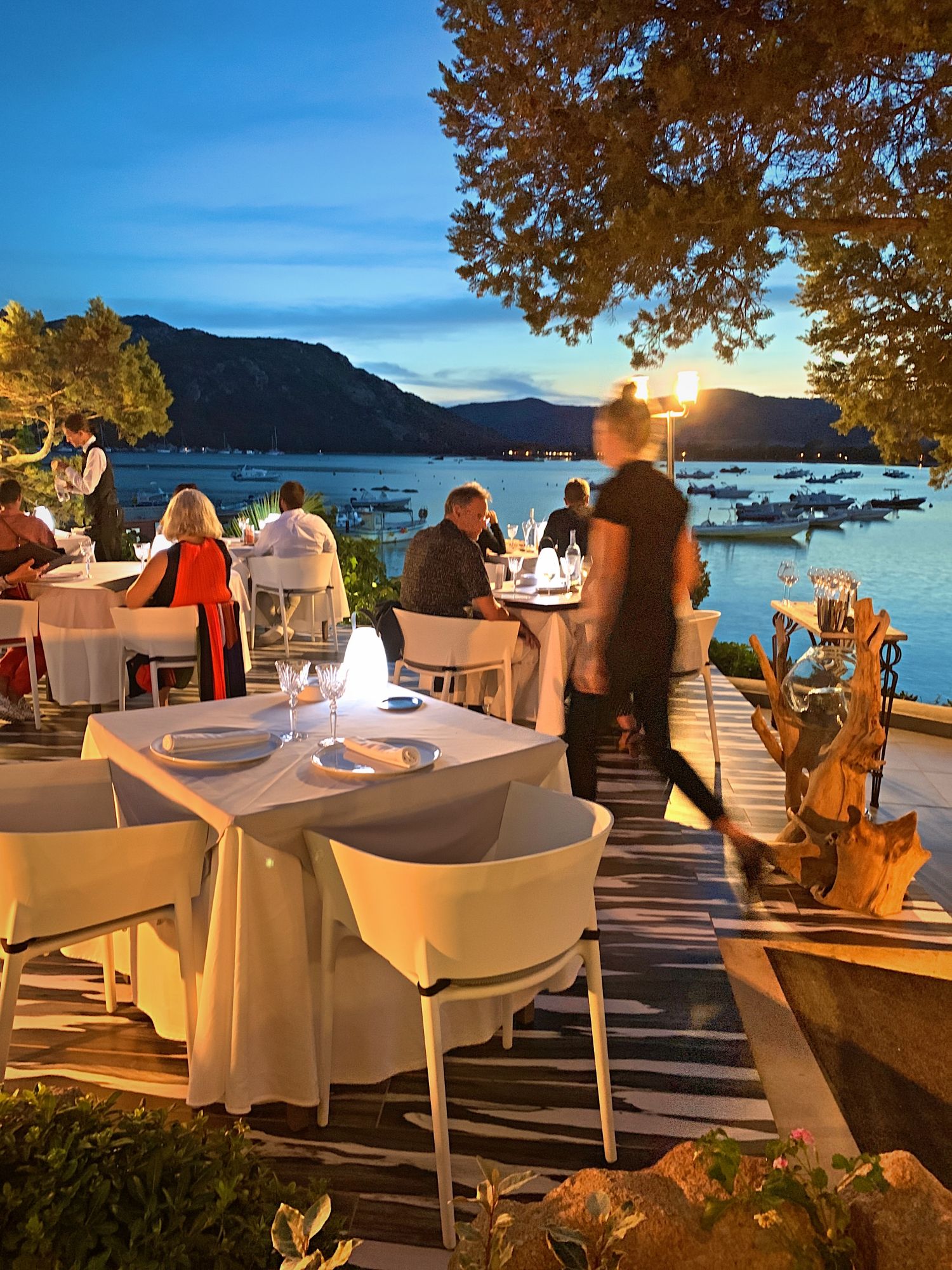 Vidéo de Restaurant en Corse